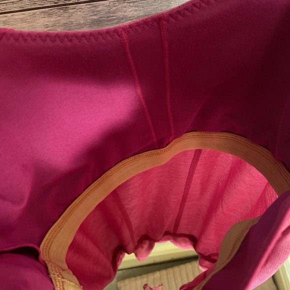 🍋🍋 Lululemon Pink Adjustable Bottom Tank Top Size 6 - Picture 8 of 10